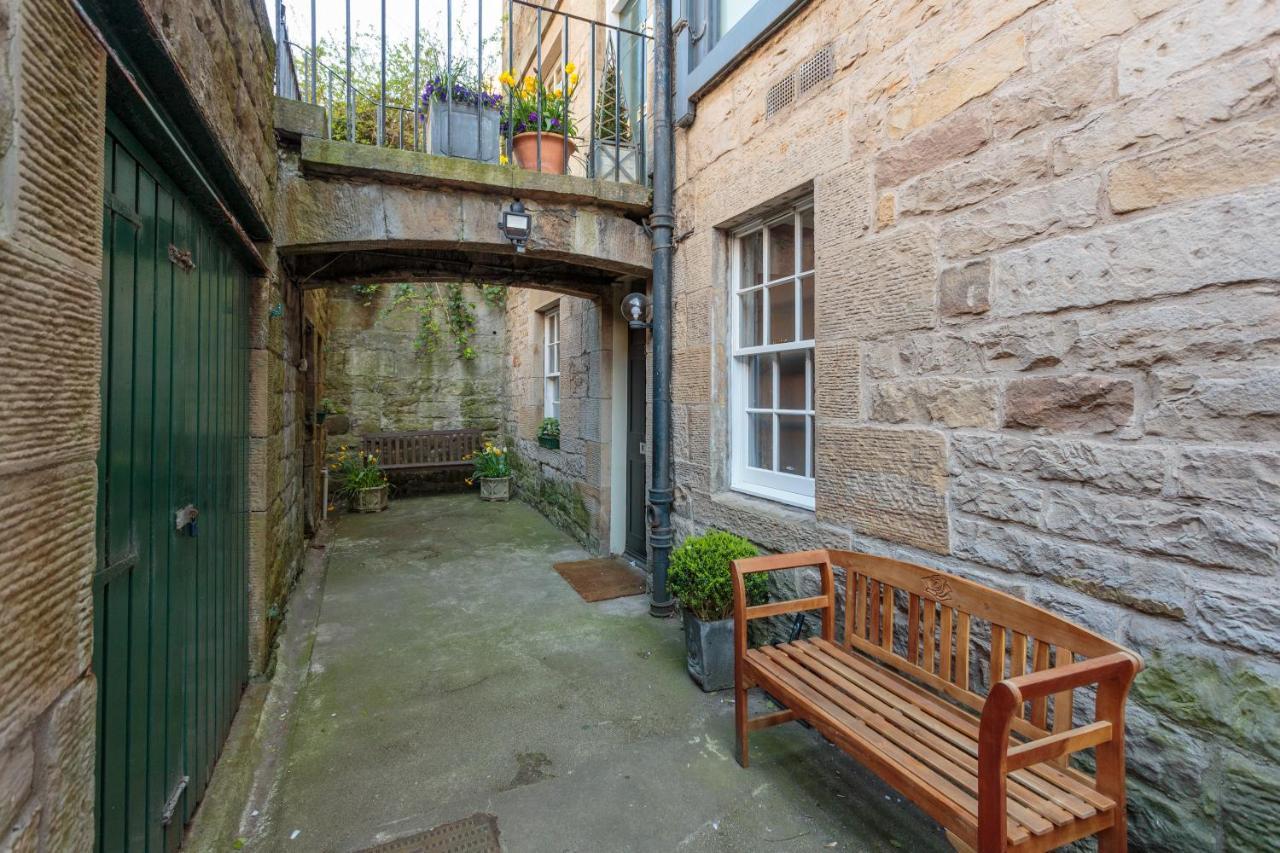 Beautiful Hideout In Center Of Edinburgh Apartment Exterior photo