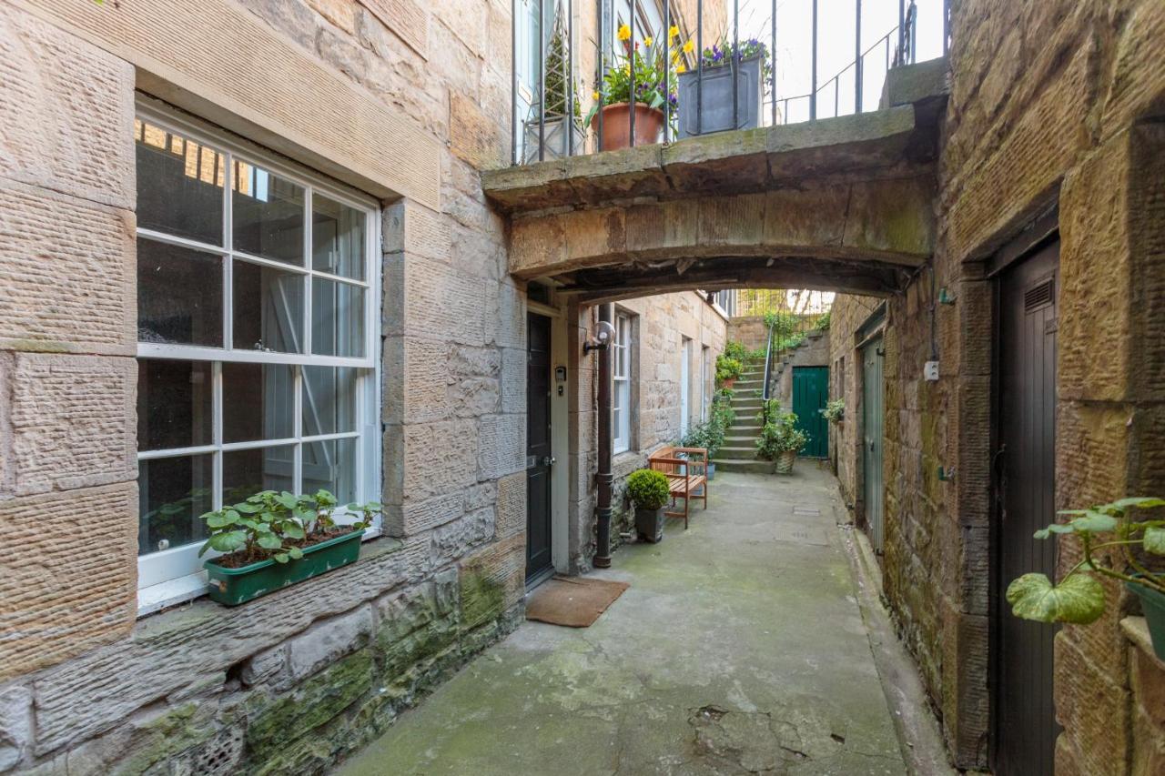 Beautiful Hideout In Center Of Edinburgh Apartment Exterior photo